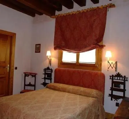 Feriehus La Chatarreria De Ferreros Otero de Herreros